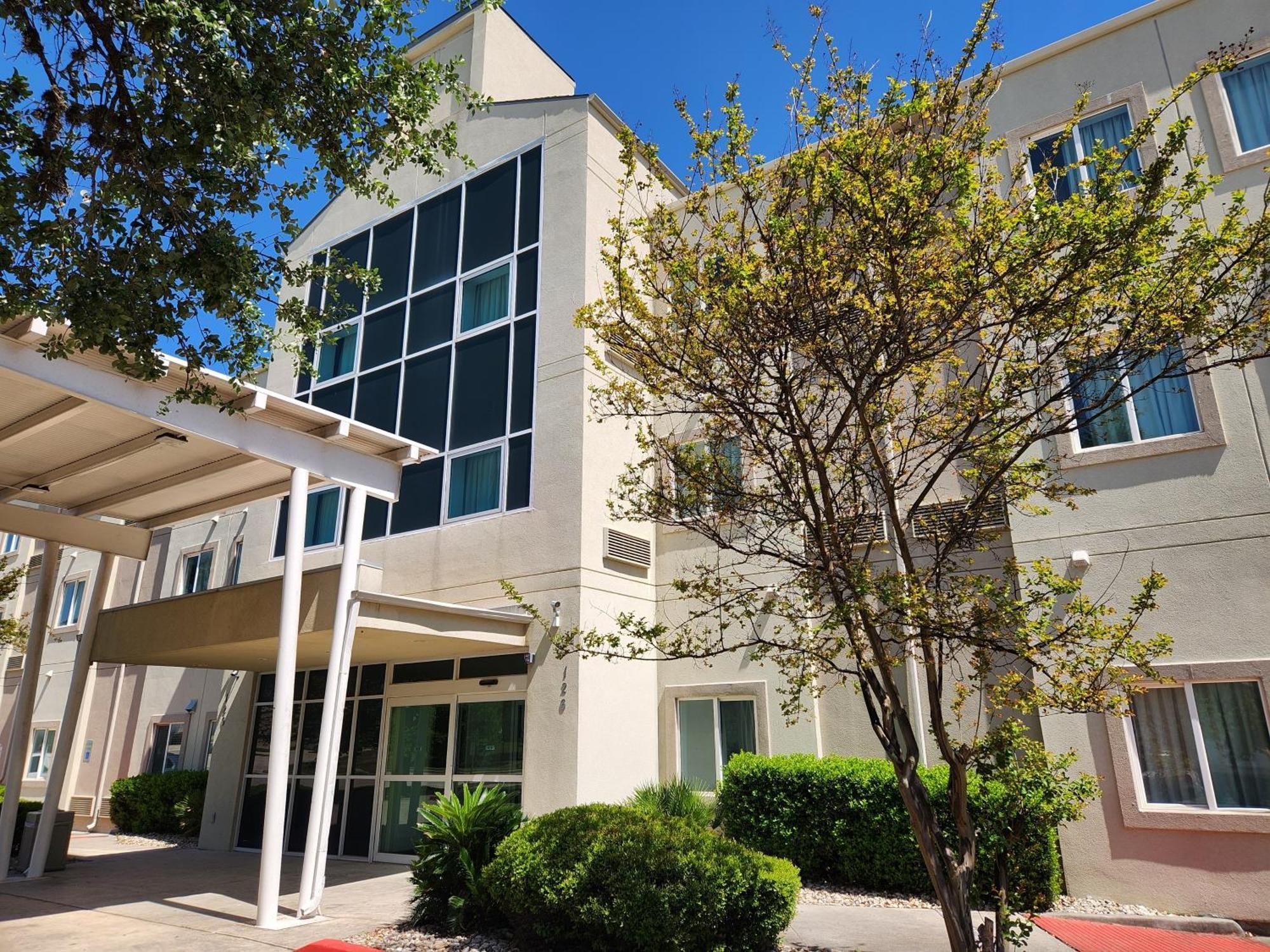 Baymont By Wyndham San Antonio Airport Hotel Kültér fotó