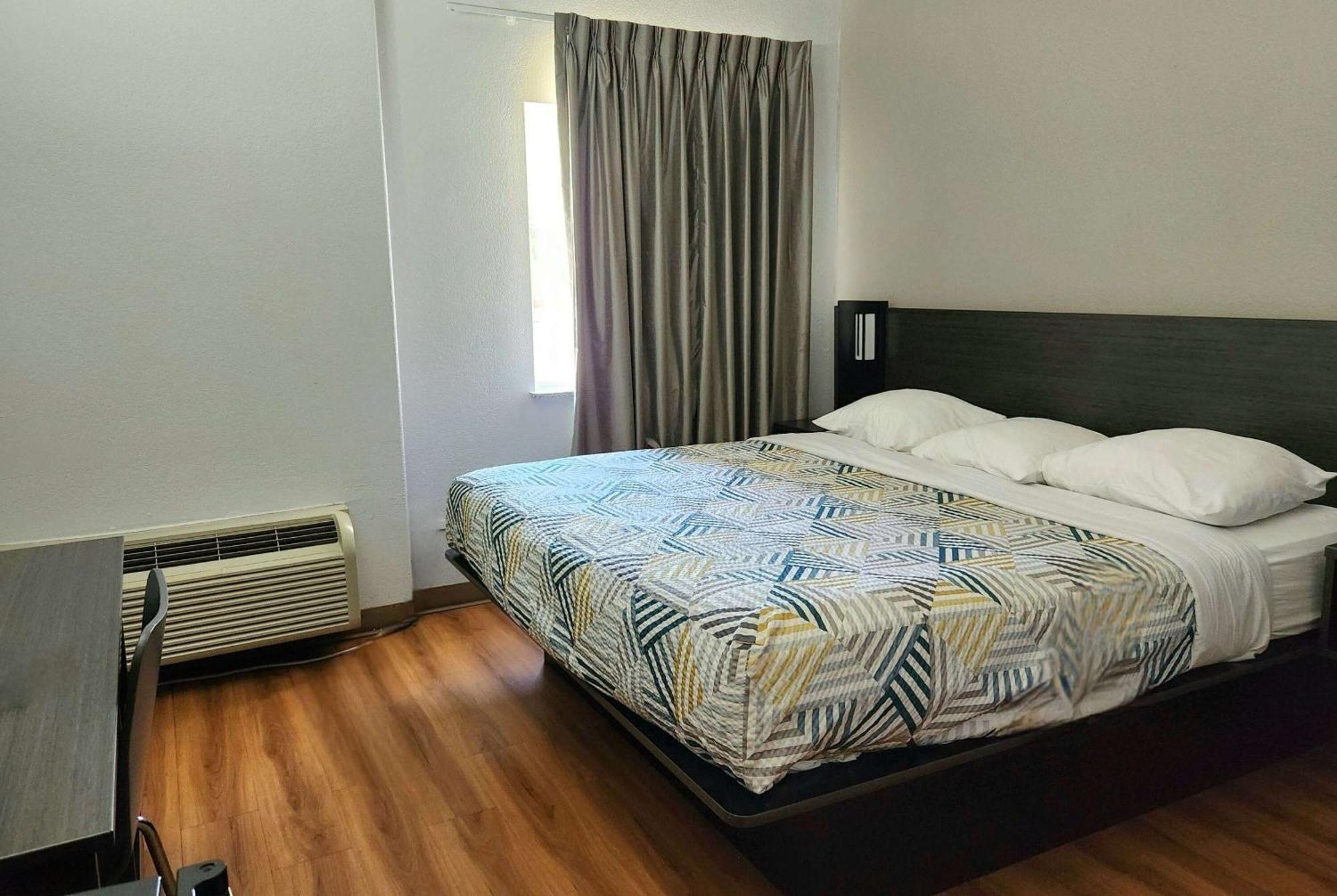 Baymont By Wyndham San Antonio Airport Hotel Kültér fotó