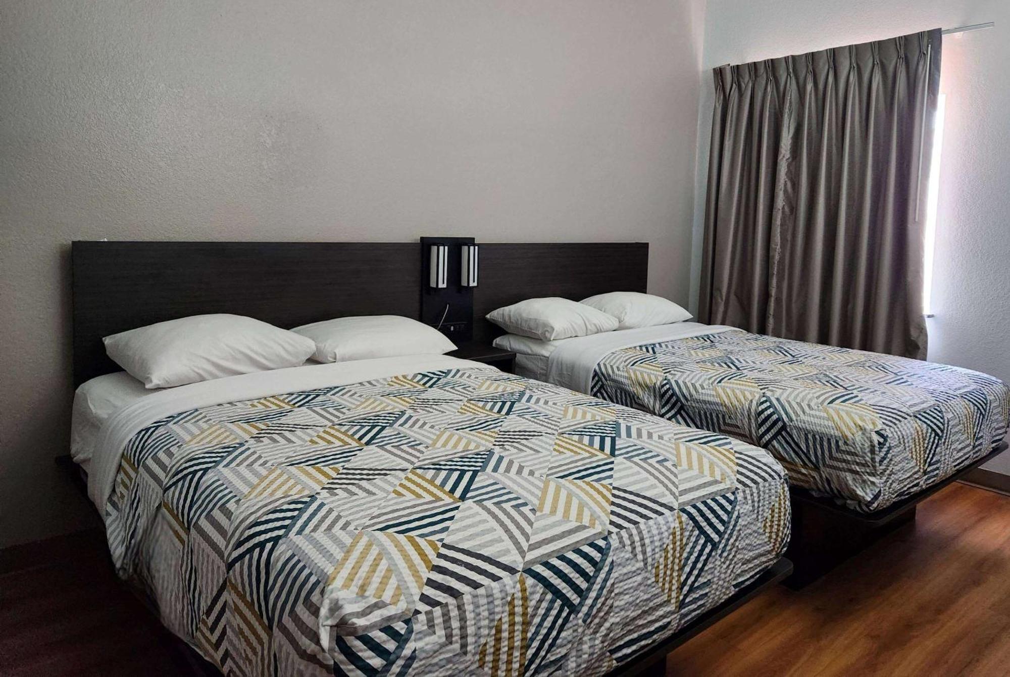 Baymont By Wyndham San Antonio Airport Hotel Kültér fotó